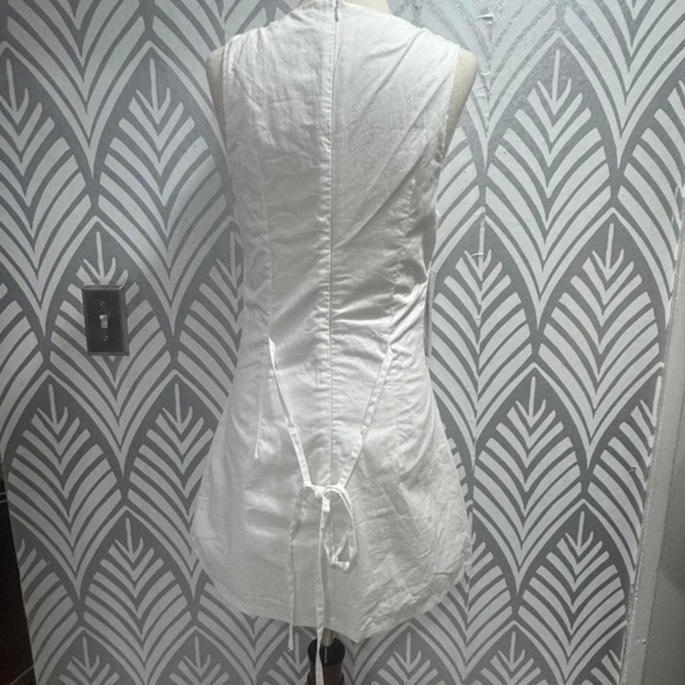 Princess Polly Yumiko White Sleeveless Mini Dress/Romper Boat Neck A-Line 8 - Picture 3 of 8